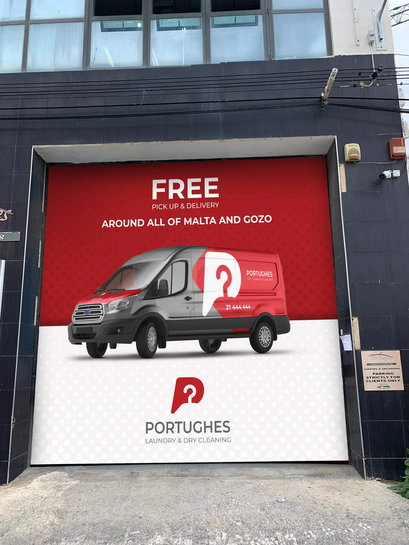 Portughes delivery facade design with a branded van and red-and-white panels.